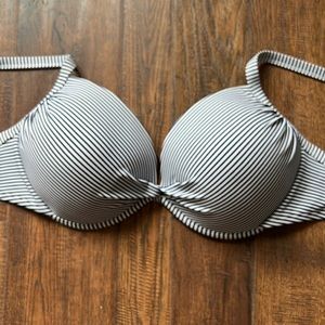 Xhilaration striped swimsuit top size D/DD (BOGO free)